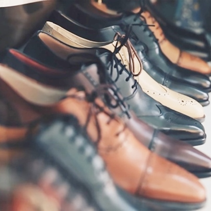 맞춤 구두 증정