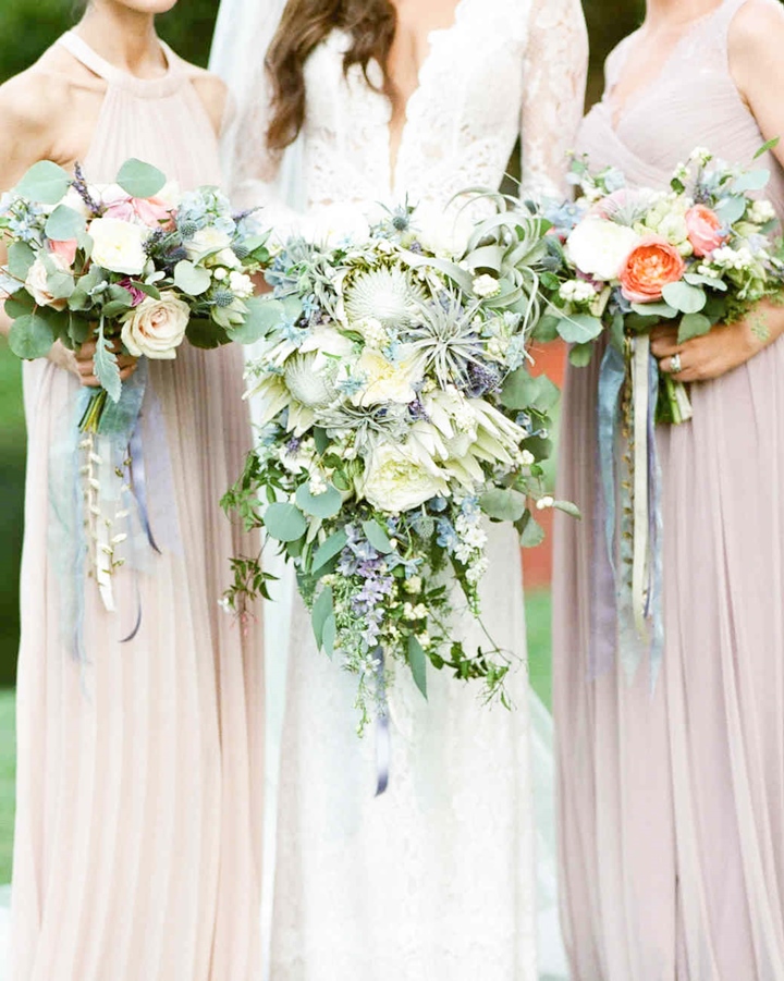 cascading-bouquets-tamara-gruner-0318_vert.jpg