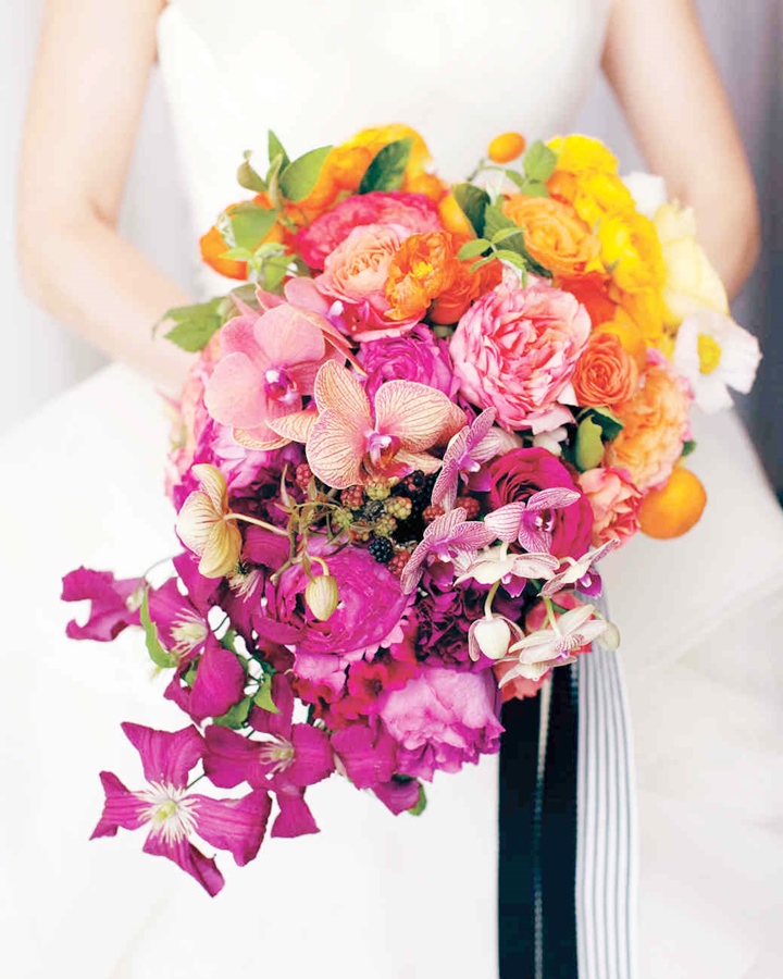 mhanna-bret-bridal-bouquet-0049-s111676_vert.jpg