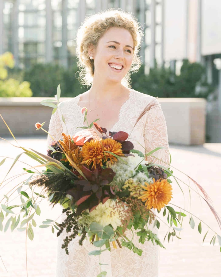 molly-michael-wedding-bouquet-30-6472305-0117_vert.jpg