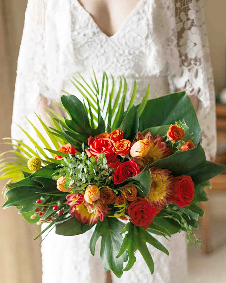 eleanor-jacques-wedding-bouquet-047-6480875-0318_vert.jpg