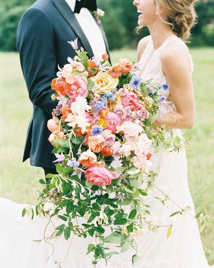 ashley-adam-wedding-texas-bouquet-103319007_vert.jpg