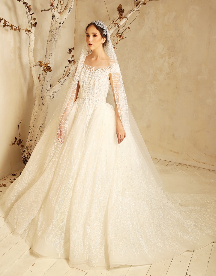 Maison Reve_2019Fall_Tony Ward_Vanilla Lace_F.jpg