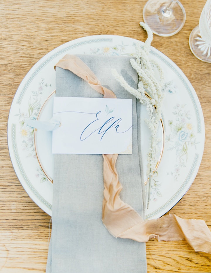 Lissan-House-Wedding-Inspiration-by-Hannah-McKernan-Photography-33.jpg