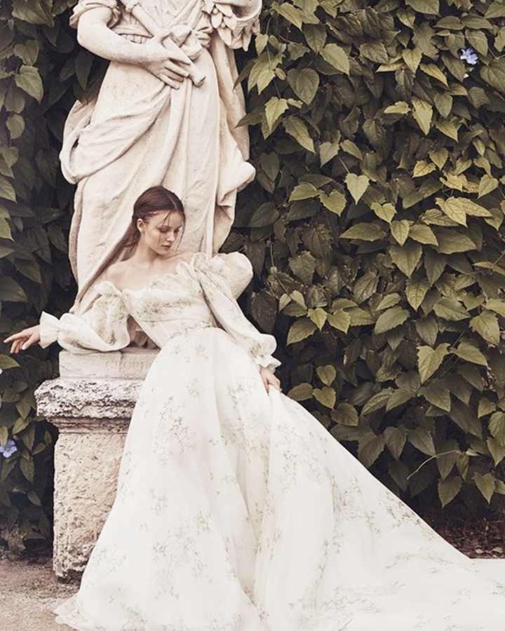 monique-lhuillier-wedding-dress-spring2020-03_vert.jpg
