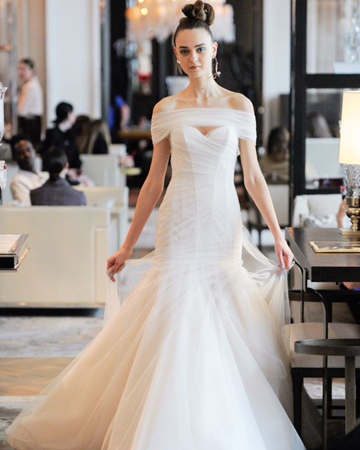 ines-di-santo-wedding-dress-spring2020-12_vert.jpg