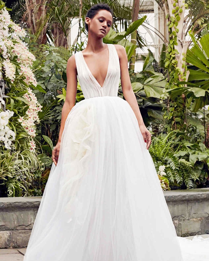 vera-wang-wedding-dress-spring2020-11_vert.jpg