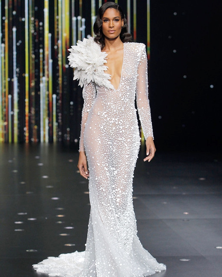 pronovias-wedding-dress-spring2020-01_vert.jpg