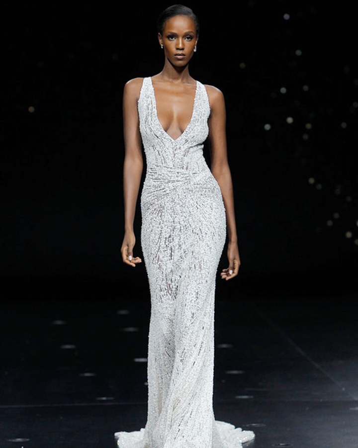 pronovias-wedding-dress-spring2020-30_vert.jpg