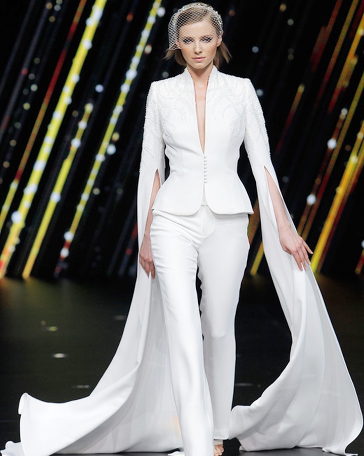 pronovias-wedding-dress-spring2020-06_vert.jpg