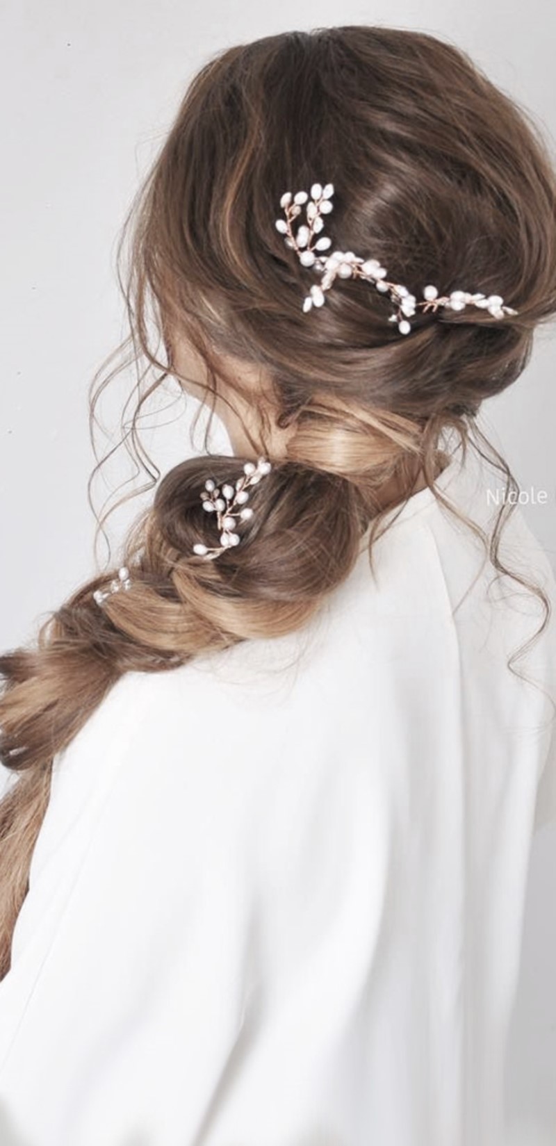 favorite-wedding-hairstyles-long-hair-simple-hair-nicoledrege.jpg