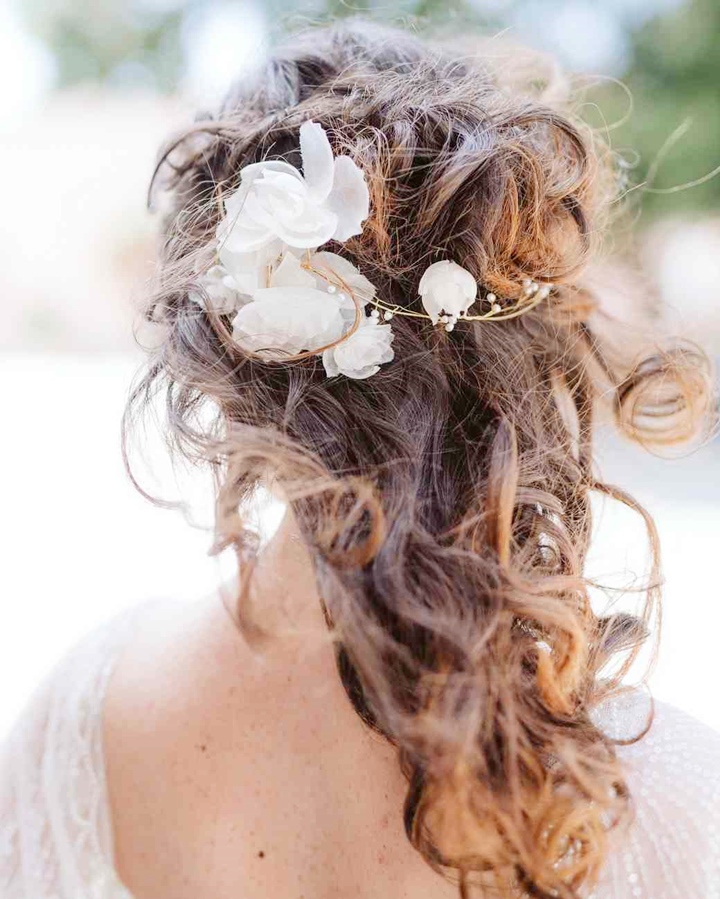 floral-hairstyles-marta-guenzi-0618._vert.jpg