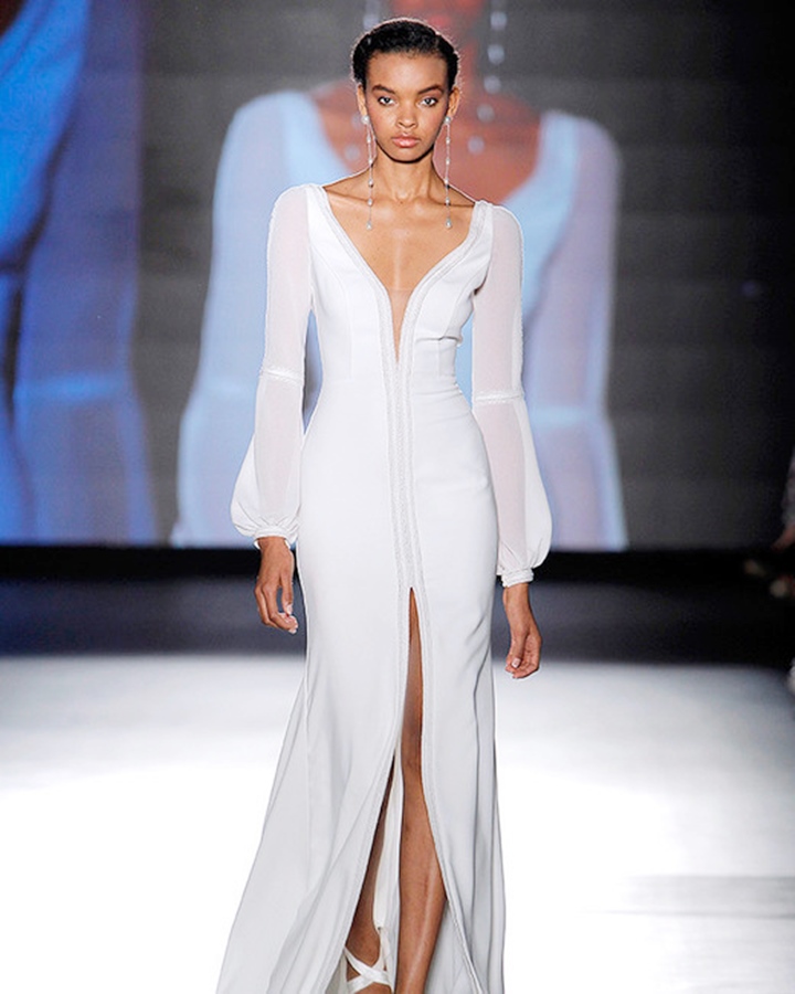 rosa-clara-dress-spring2019-03_vert.jpg