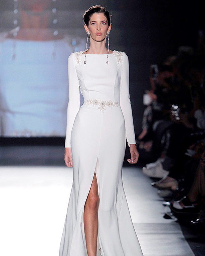 rosa-clara-dress-spring2019-07_vert.jpg
