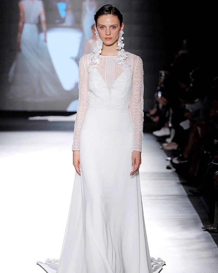 rosa-clara-dress-spring2019-16_vert.jpg