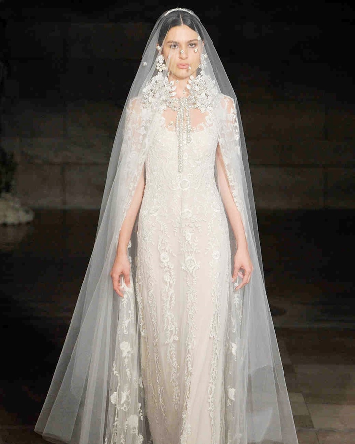 reem-acra-wedding-dress-fall2019-11_vert.jpg