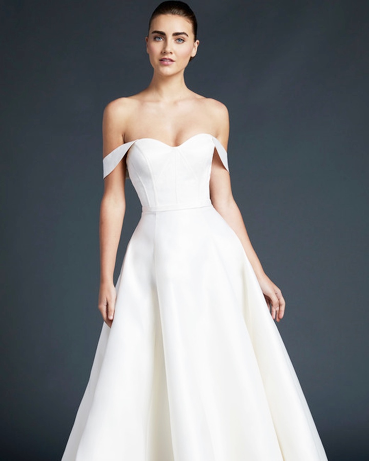 blue-willow-wedding-dress-fall2019-05_vert.jpg