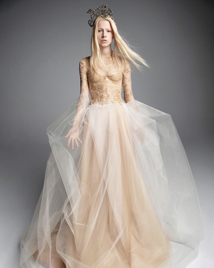 vera-wang-wedding-dress-fall2019-01_vert.jpg
