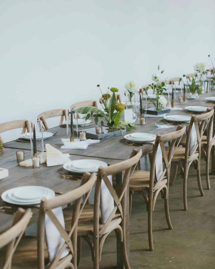 2019-wedding-trends-les-loups-minimalism-1218_vert.jpg