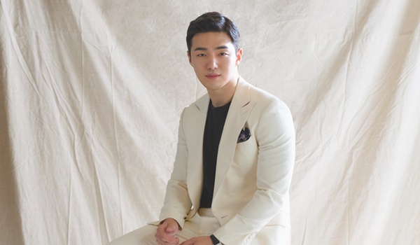 2벌 맞춤 시 최대 110만 원 할인